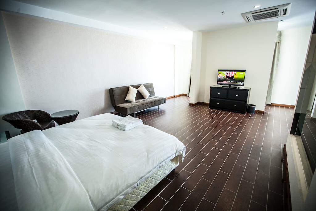 Putatan Platinum Hotel Kota Kinabalu Zimmer foto